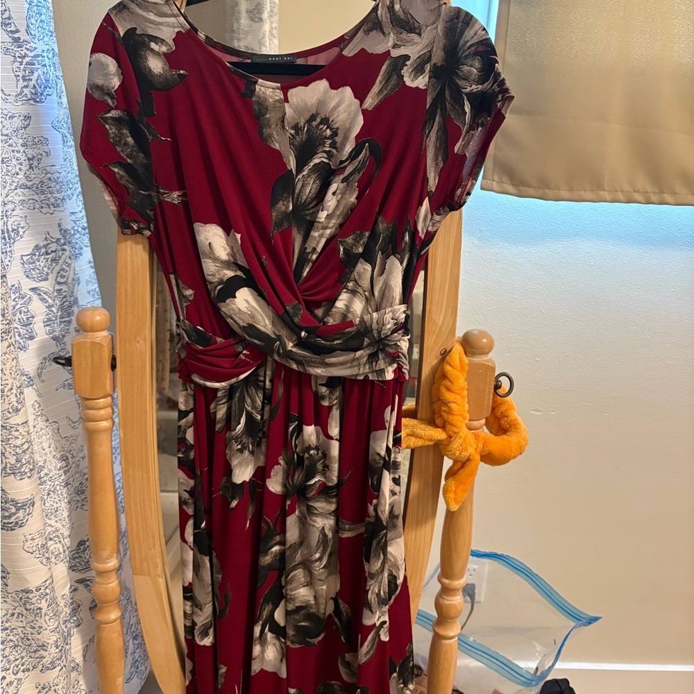 West Kei Red and Black Floral Maxi Dress